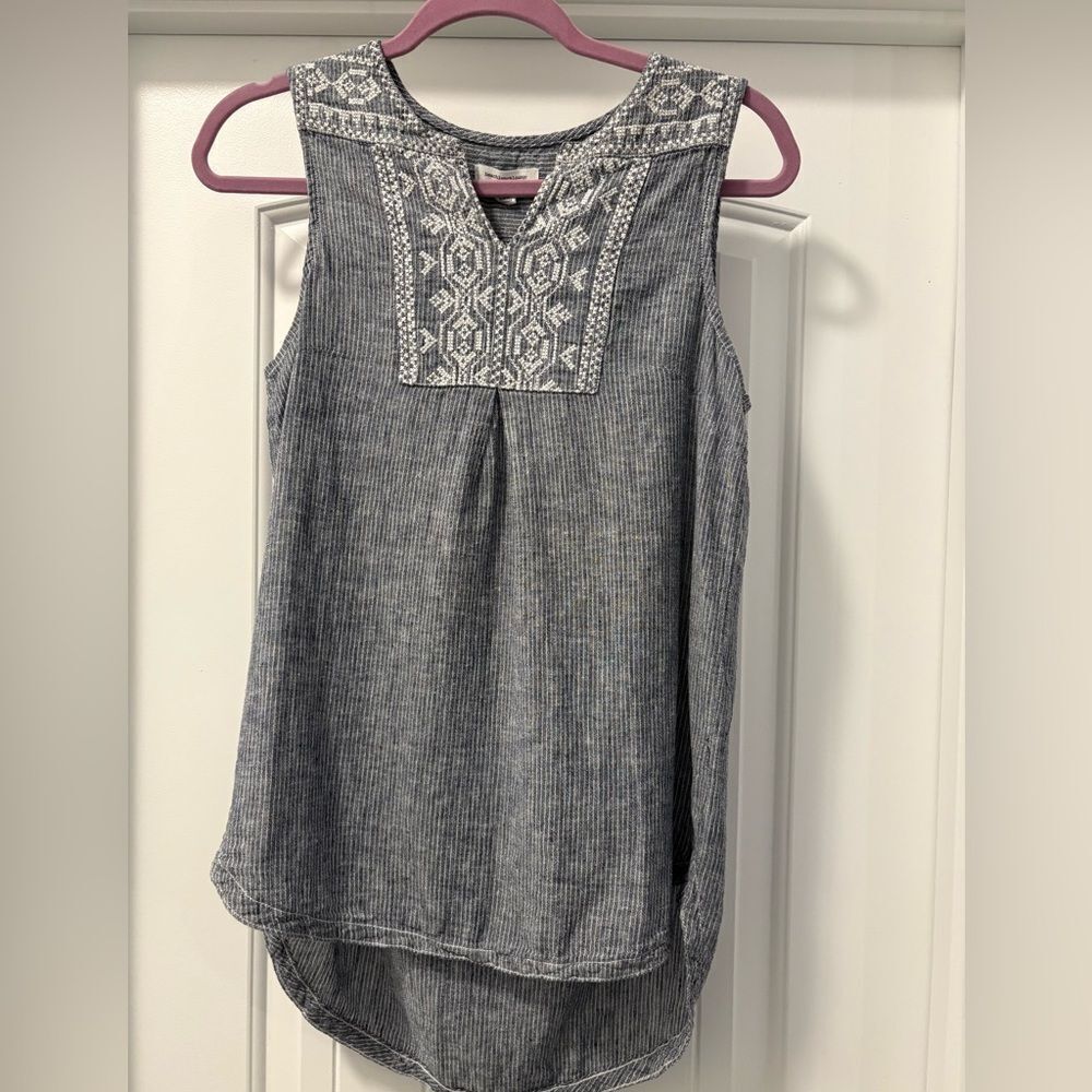 beachlunchlounge Blue Sleeveless Embroidered Blouse Size XS